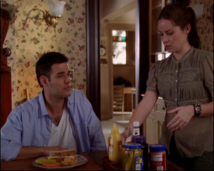 Charmed-Online-dot-815TheLastTemptationOfChristy0835.jpg Charmed-Online-dot-815TheLastTemptationOfChristy0835.jpg