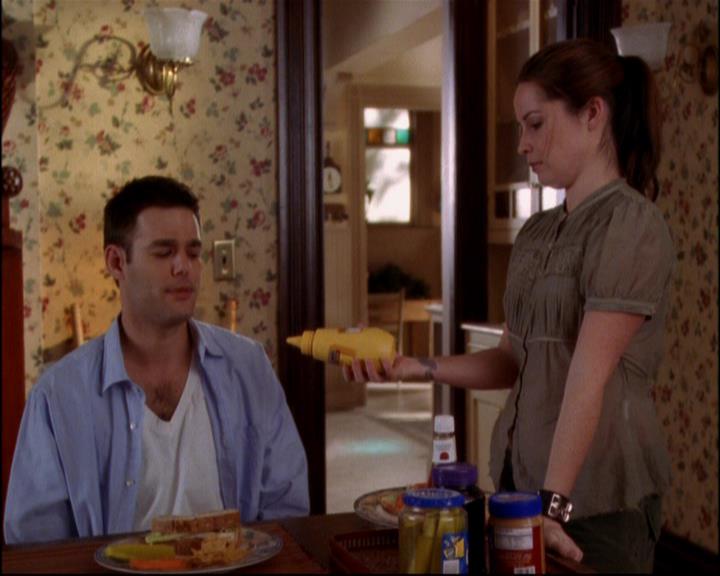 Charmed-Online-dot-815TheLastTemptationOfChristy0842.jpg Charmed-Online-dot-815TheLastTemptationOfChristy0842.jpg