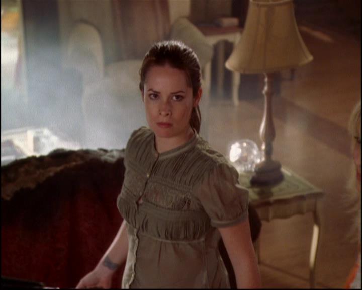 Charmed-Online-dot-815TheLastTemptationOfChristy0891.jpg Charmed-Online-dot-815TheLastTemptationOfChristy0891.jpg