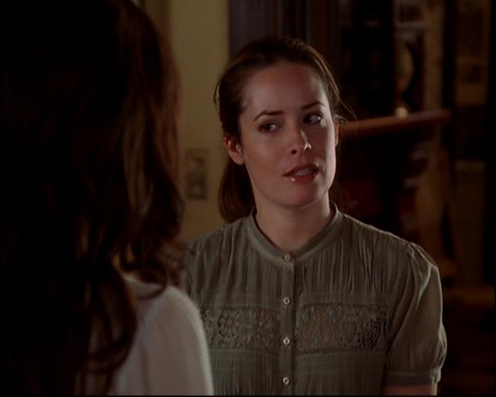 Charmed-Online-dot-815TheLastTemptationOfChristy1270.jpg Charmed-Online-dot-815TheLastTemptationOfChristy1270.jpg