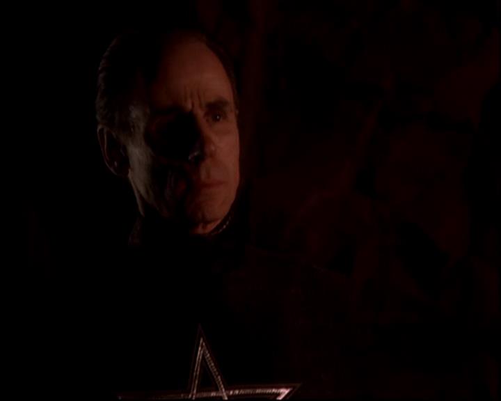 Charmed-Online-dot-815TheLastTemptationOfChristy1453.jpg Charmed-Online-dot-815TheLastTemptationOfChristy1453.jpg