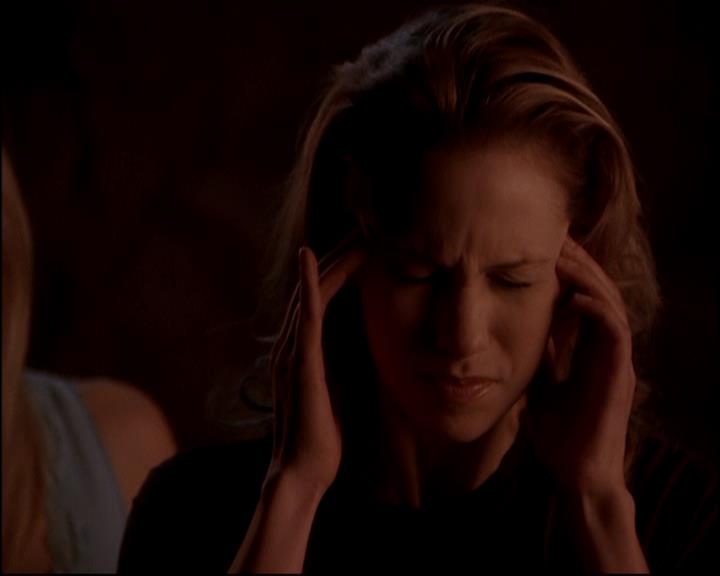 Charmed-Online-dot-815TheLastTemptationOfChristy2030.jpg Charmed-Online-dot-815TheLastTemptationOfChristy2030.jpg