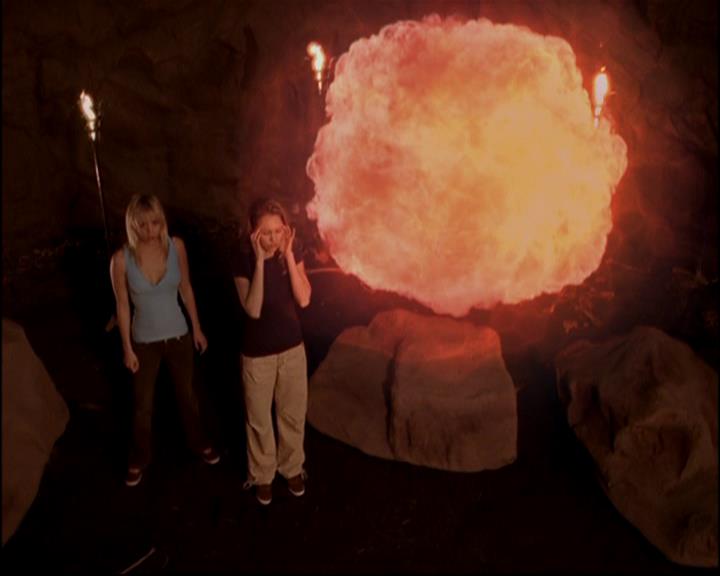 Charmed-Online-dot-815TheLastTemptationOfChristy2036.jpg Charmed-Online-dot-815TheLastTemptationOfChristy2036.jpg