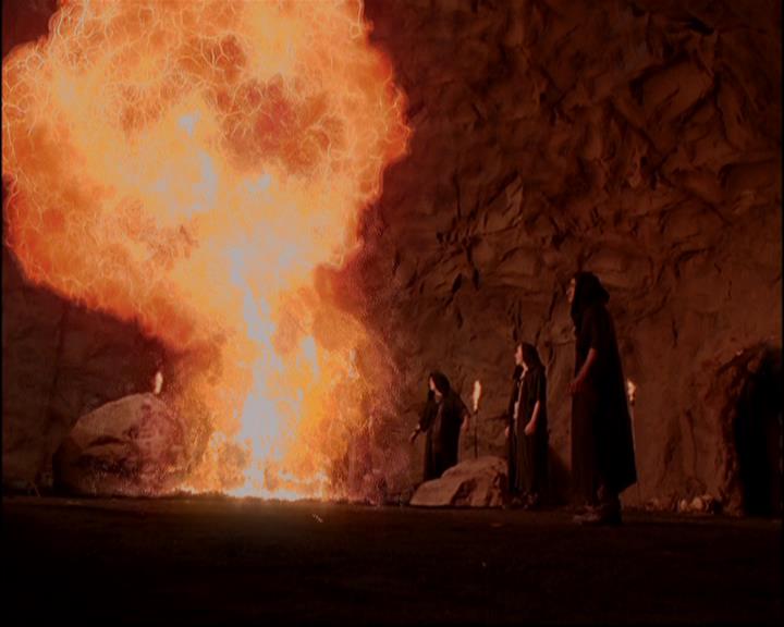 Charmed-Online-dot-815TheLastTemptationOfChristy2045.jpg Charmed-Online-dot-815TheLastTemptationOfChristy2045.jpg