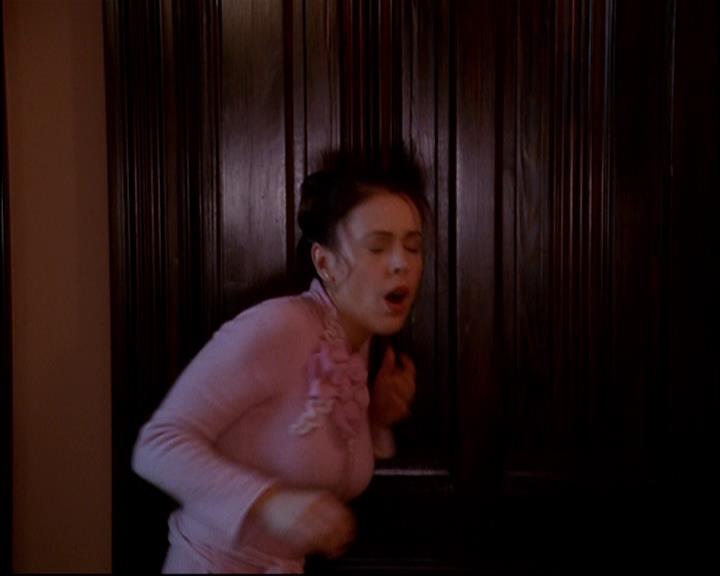 Charmed-Online-dot-815TheLastTemptationOfChristy2293.jpg Charmed-Online-dot-815TheLastTemptationOfChristy2293.jpg