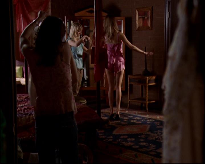 Charmed-Online-dot-816EngagedAndConfused0012.jpg Charmed-Online-dot-816EngagedAndConfused0012.jpg