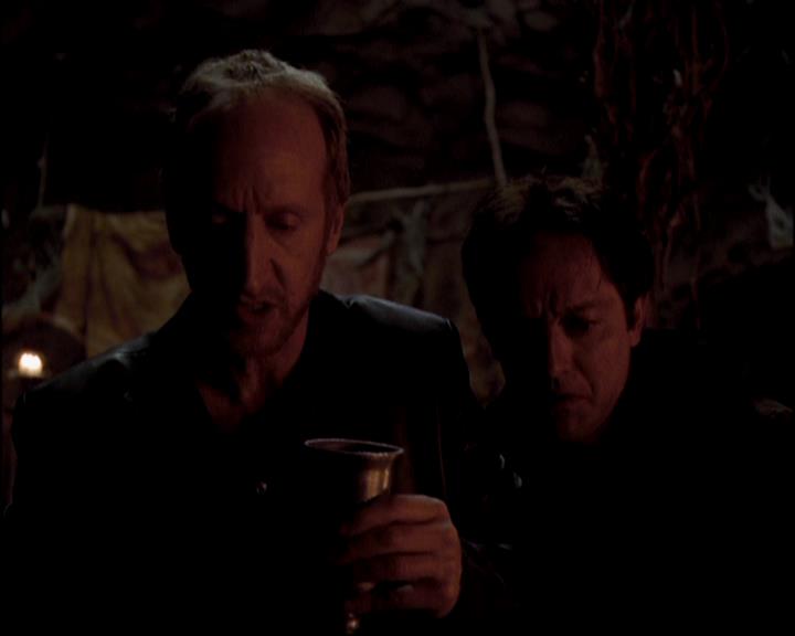 Charmed-Online-dot-816EngagedAndConfused0076.jpg Charmed-Online-dot-816EngagedAndConfused0076.jpg