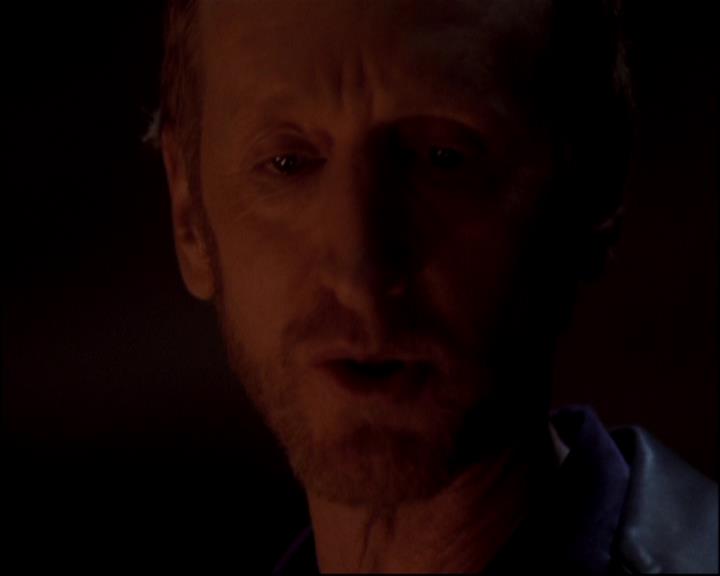 Charmed-Online-dot-816EngagedAndConfused0102.jpg Charmed-Online-dot-816EngagedAndConfused0102.jpg