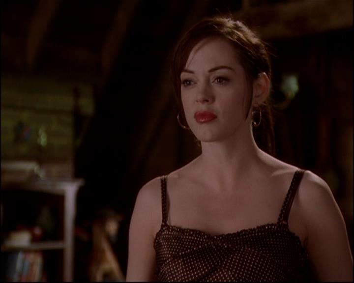 Charmed-Online-dot-816EngagedAndConfused0210.jpg Charmed-Online-dot-816EngagedAndConfused0210.jpg