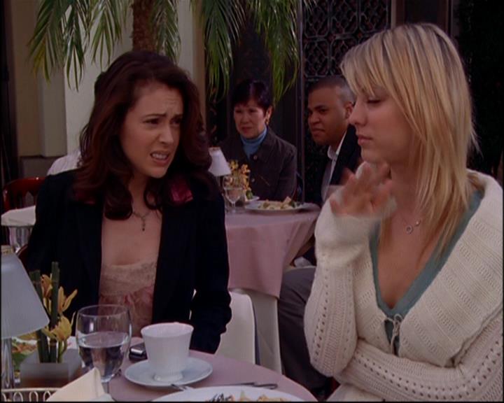 Charmed-Online-dot-816EngagedAndConfused0320.jpg Charmed-Online-dot-816EngagedAndConfused0320.jpg