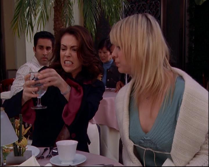 Charmed-Online-dot-816EngagedAndConfused0348.jpg Charmed-Online-dot-816EngagedAndConfused0348.jpg