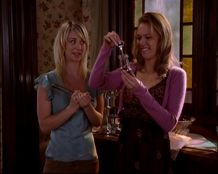 Charmed-Online-dot-816EngagedAndConfused0444.jpg Charmed-Online-dot-816EngagedAndConfused0444.jpg