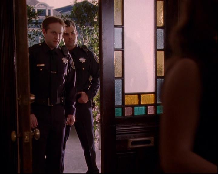 Charmed-Online-dot-816EngagedAndConfused0449.jpg Charmed-Online-dot-816EngagedAndConfused0449.jpg