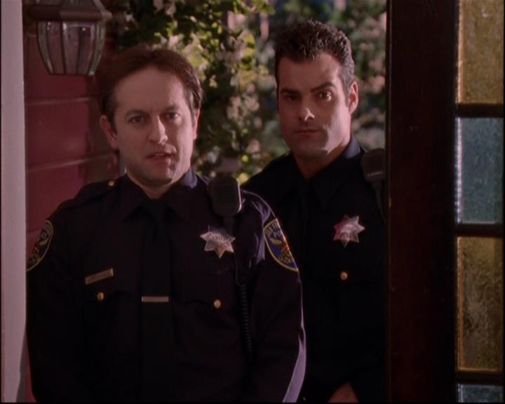 Charmed-Online-dot-816EngagedAndConfused0458.jpg Charmed-Online-dot-816EngagedAndConfused0458.jpg