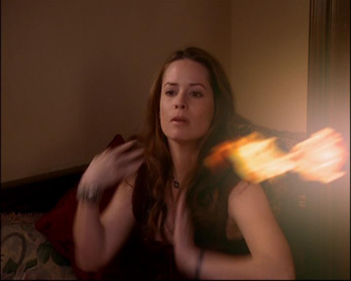 Charmed-Online-dot-816EngagedAndConfused0513.jpg Charmed-Online-dot-816EngagedAndConfused0513.jpg