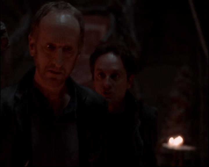 Charmed-Online-dot-816EngagedAndConfused0610.jpg Charmed-Online-dot-816EngagedAndConfused0610.jpg