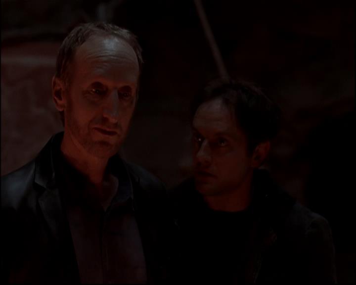 Charmed-Online-dot-816EngagedAndConfused0624.jpg Charmed-Online-dot-816EngagedAndConfused0624.jpg