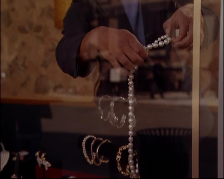 Charmed-Online-dot-816EngagedAndConfused0645.jpg Charmed-Online-dot-816EngagedAndConfused0645.jpg