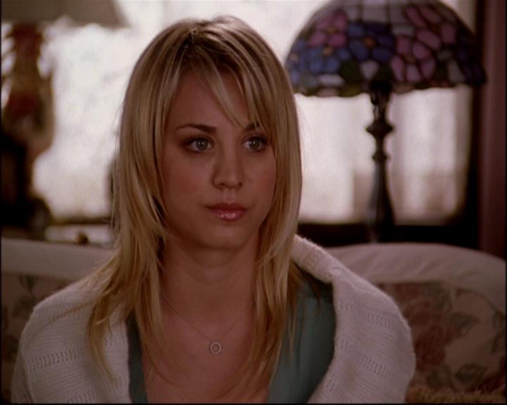 Charmed-Online-dot-816EngagedAndConfused0901.jpg Charmed-Online-dot-816EngagedAndConfused0901.jpg