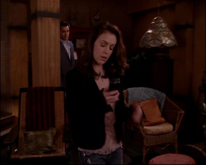 Charmed-Online-dot-816EngagedAndConfused0967.jpg Charmed-Online-dot-816EngagedAndConfused0967.jpg