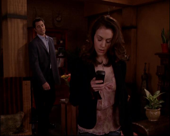 Charmed-Online-dot-816EngagedAndConfused0968.jpg Charmed-Online-dot-816EngagedAndConfused0968.jpg