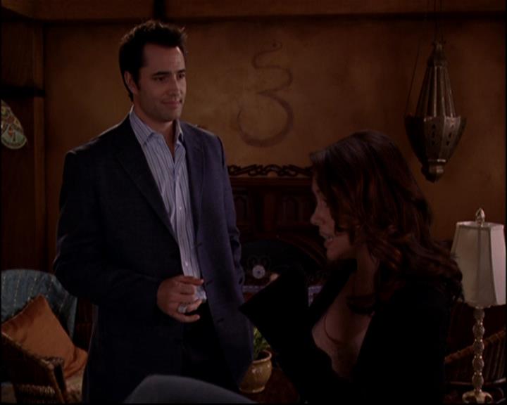 Charmed-Online-dot-816EngagedAndConfused1004.jpg Charmed-Online-dot-816EngagedAndConfused1004.jpg