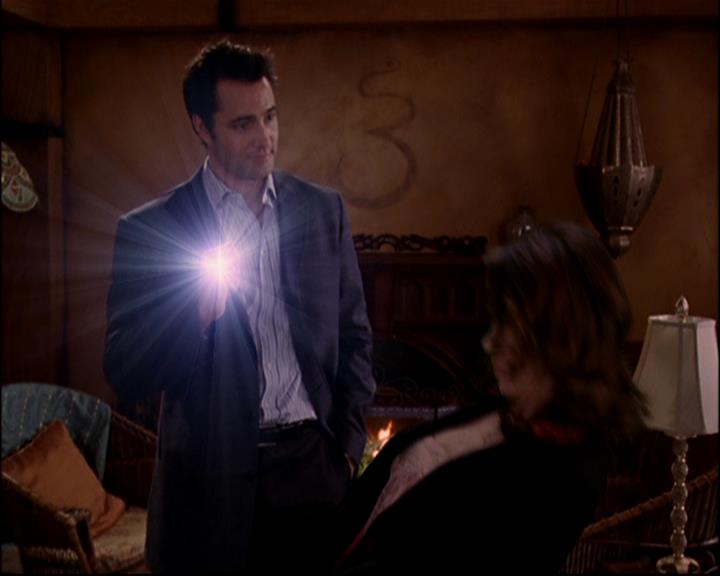 Charmed-Online-dot-816EngagedAndConfused1009.jpg Charmed-Online-dot-816EngagedAndConfused1009.jpg