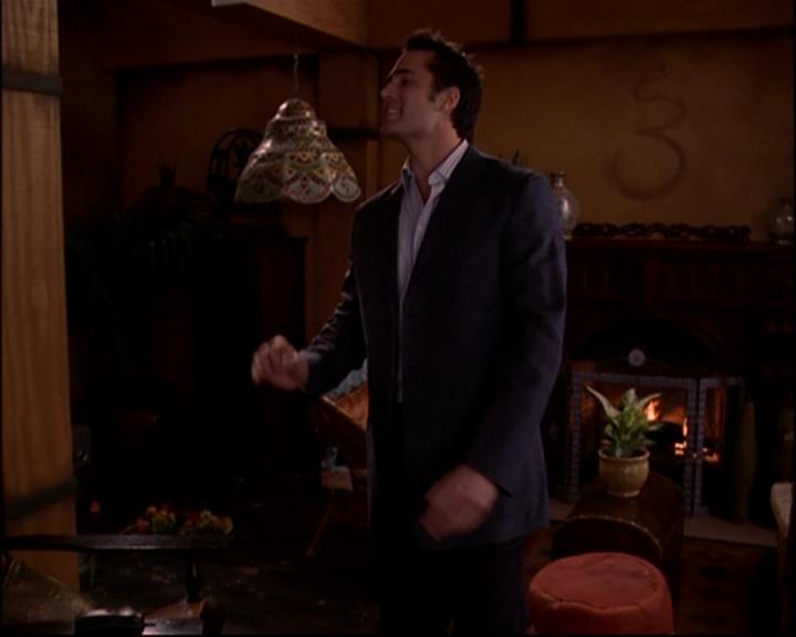 Charmed-Online-dot-816EngagedAndConfused1038.jpg Charmed-Online-dot-816EngagedAndConfused1038.jpg