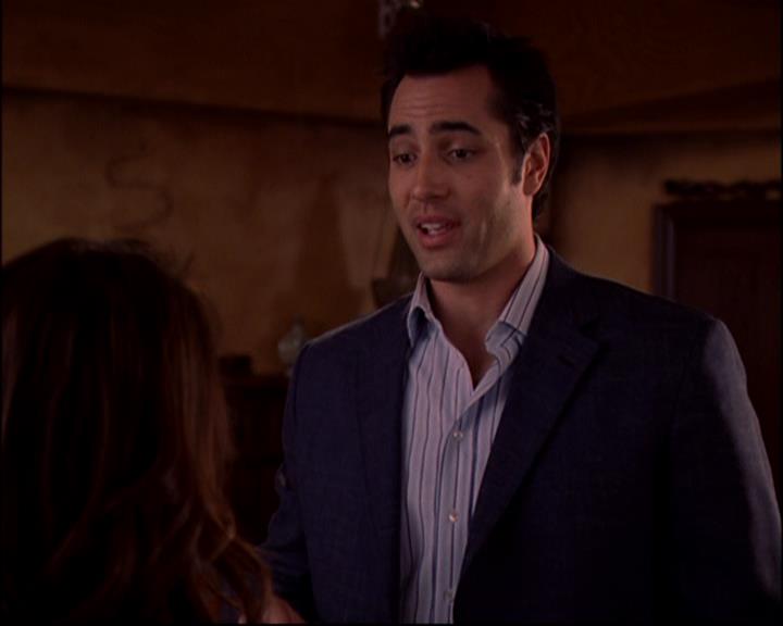 Charmed-Online-dot-816EngagedAndConfused1050.jpg Charmed-Online-dot-816EngagedAndConfused1050.jpg