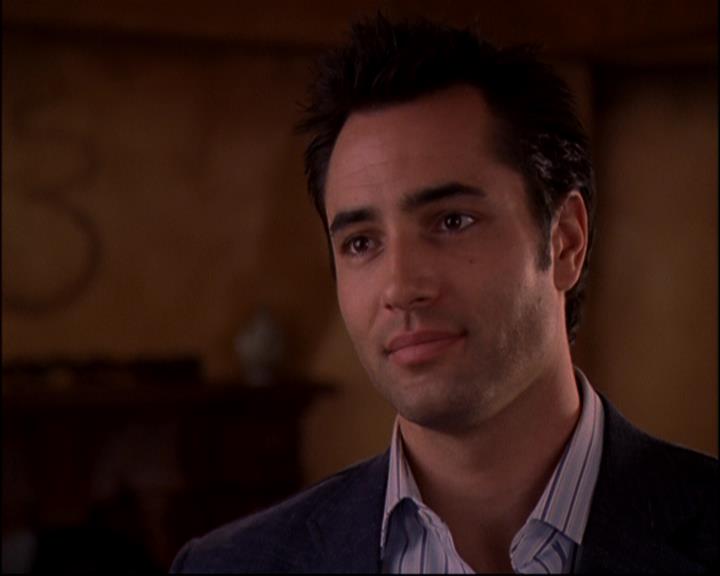 Charmed-Online-dot-816EngagedAndConfused1099.jpg Charmed-Online-dot-816EngagedAndConfused1099.jpg