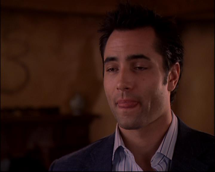 Charmed-Online-dot-816EngagedAndConfused1100.jpg Charmed-Online-dot-816EngagedAndConfused1100.jpg