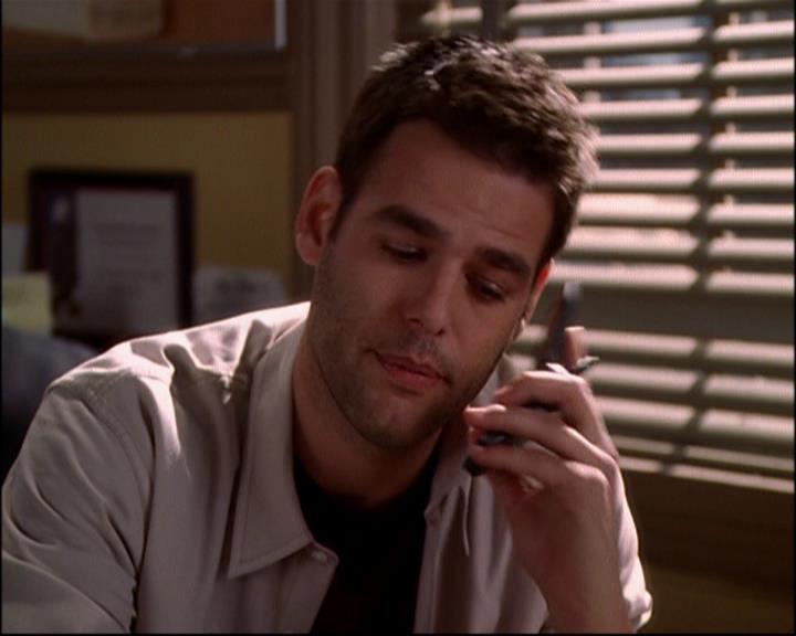 Charmed-Online-dot-816EngagedAndConfused1137.jpg Charmed-Online-dot-816EngagedAndConfused1137.jpg