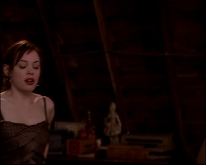 Charmed-Online-dot-816EngagedAndConfused1143.jpg Charmed-Online-dot-816EngagedAndConfused1143.jpg