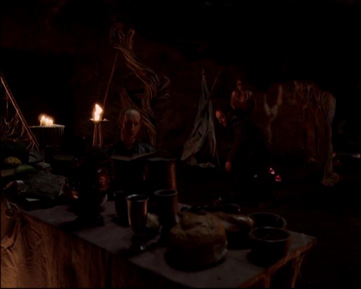 Charmed-Online-dot-816EngagedAndConfused1199.jpg Charmed-Online-dot-816EngagedAndConfused1199.jpg