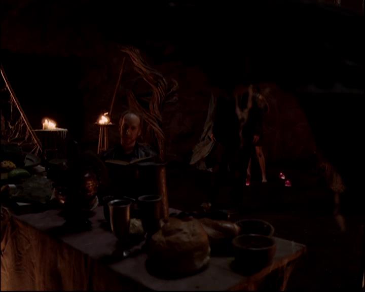 Charmed-Online-dot-816EngagedAndConfused1200.jpg Charmed-Online-dot-816EngagedAndConfused1200.jpg