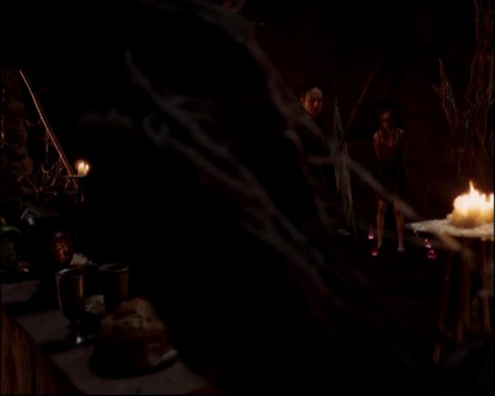 Charmed-Online-dot-816EngagedAndConfused1203.jpg Charmed-Online-dot-816EngagedAndConfused1203.jpg