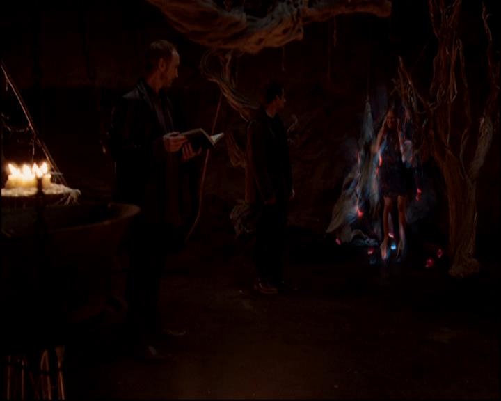 Charmed-Online-dot-816EngagedAndConfused1228.jpg Charmed-Online-dot-816EngagedAndConfused1228.jpg