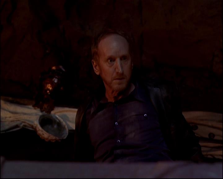 Charmed-Online-dot-816EngagedAndConfused1242.jpg Charmed-Online-dot-816EngagedAndConfused1242.jpg