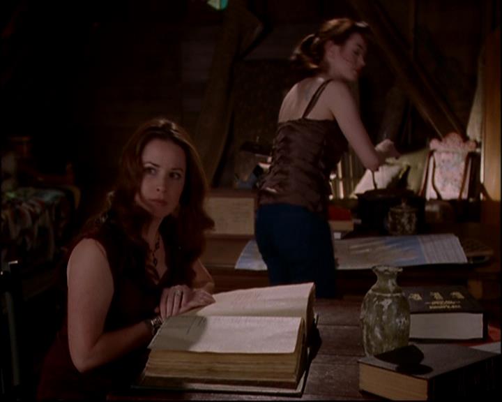 Charmed-Online-dot-816EngagedAndConfused1247.jpg Charmed-Online-dot-816EngagedAndConfused1247.jpg