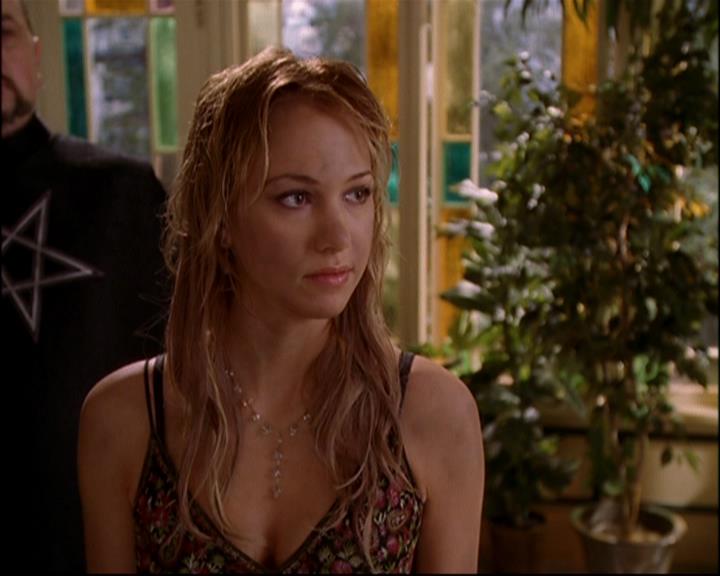 Charmed-Online-dot-816EngagedAndConfused1319.jpg Charmed-Online-dot-816EngagedAndConfused1319.jpg