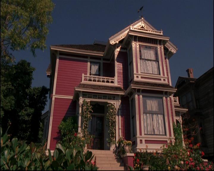 Charmed-Online-dot-816EngagedAndConfused1324.jpg Charmed-Online-dot-816EngagedAndConfused1324.jpg