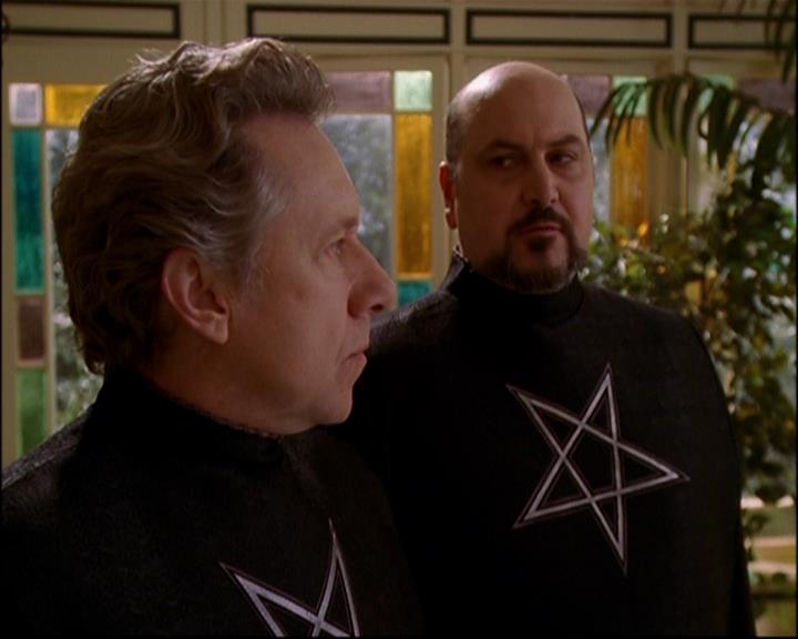 Charmed-Online-dot-816EngagedAndConfused1337.jpg Charmed-Online-dot-816EngagedAndConfused1337.jpg