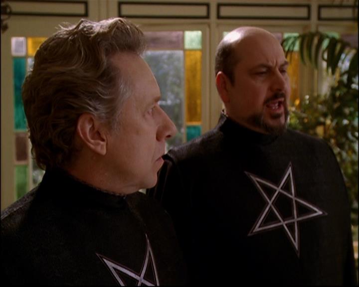 Charmed-Online-dot-816EngagedAndConfused1346.jpg Charmed-Online-dot-816EngagedAndConfused1346.jpg