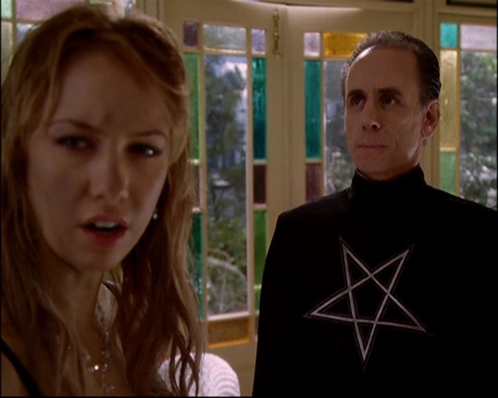 Charmed-Online-dot-816EngagedAndConfused1348.jpg Charmed-Online-dot-816EngagedAndConfused1348.jpg