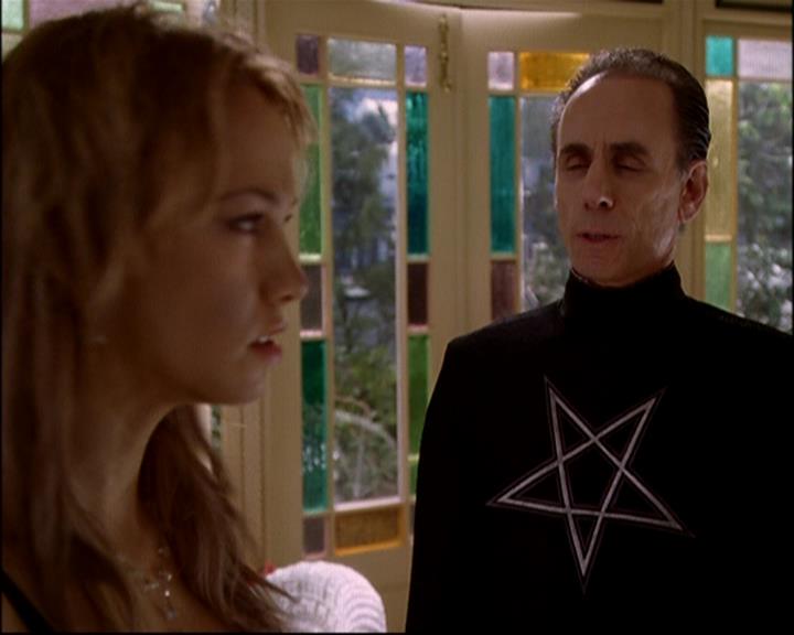 Charmed-Online-dot-816EngagedAndConfused1349.jpg Charmed-Online-dot-816EngagedAndConfused1349.jpg