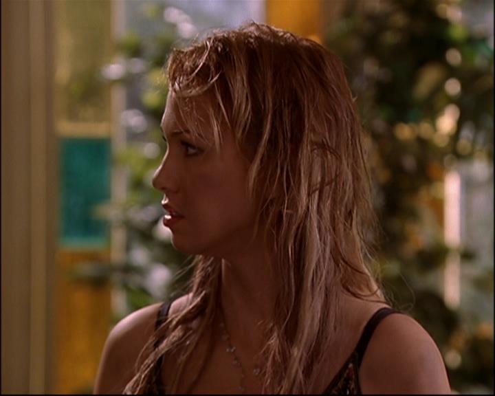 Charmed-Online-dot-816EngagedAndConfused1356.jpg Charmed-Online-dot-816EngagedAndConfused1356.jpg