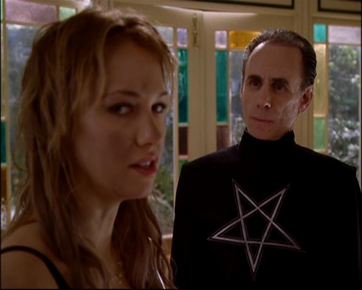 Charmed-Online-dot-816EngagedAndConfused1368.jpg Charmed-Online-dot-816EngagedAndConfused1368.jpg