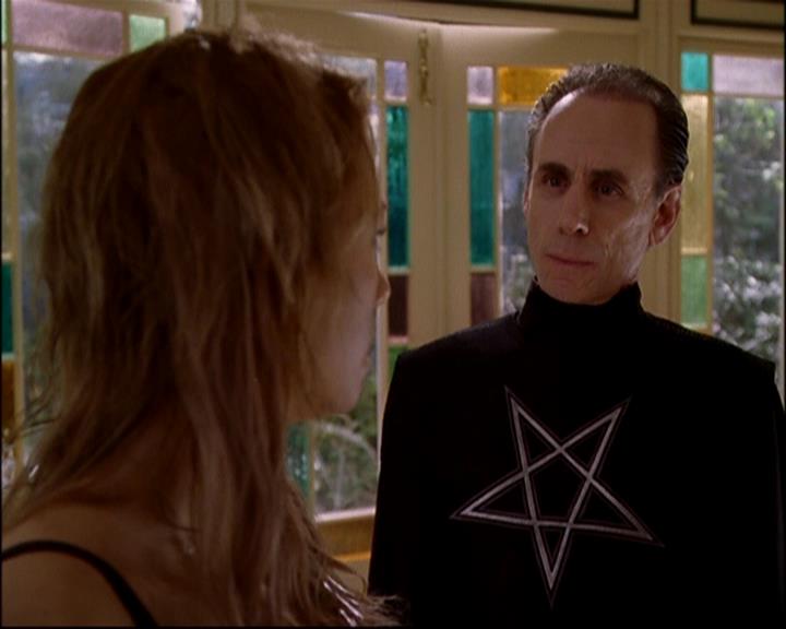 Charmed-Online-dot-816EngagedAndConfused1370.jpg Charmed-Online-dot-816EngagedAndConfused1370.jpg