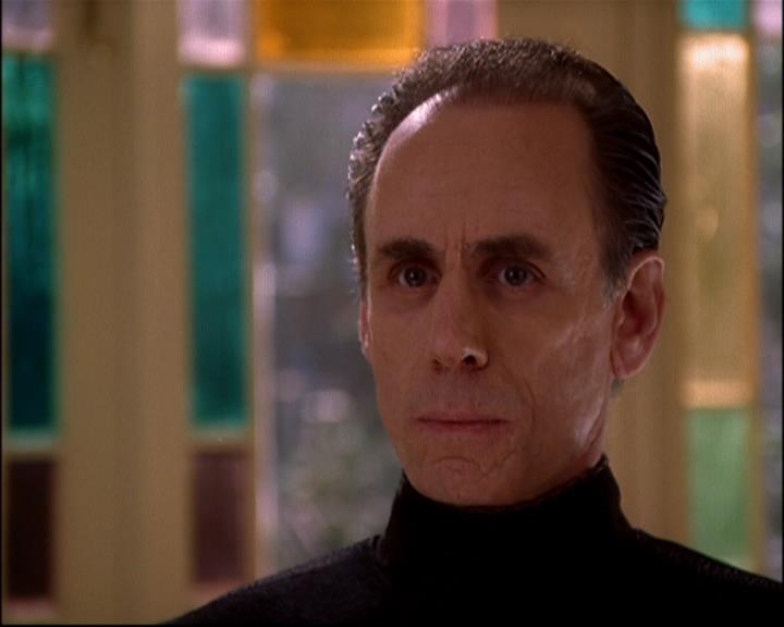 Charmed-Online-dot-816EngagedAndConfused1389.jpg Charmed-Online-dot-816EngagedAndConfused1389.jpg