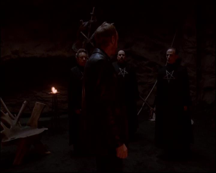 Charmed-Online-dot-816EngagedAndConfused1488.jpg Charmed-Online-dot-816EngagedAndConfused1488.jpg